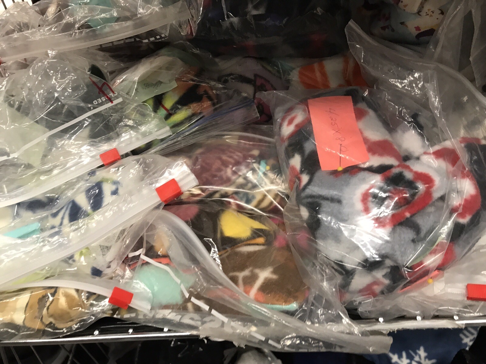 Liquidating online pet supplies store