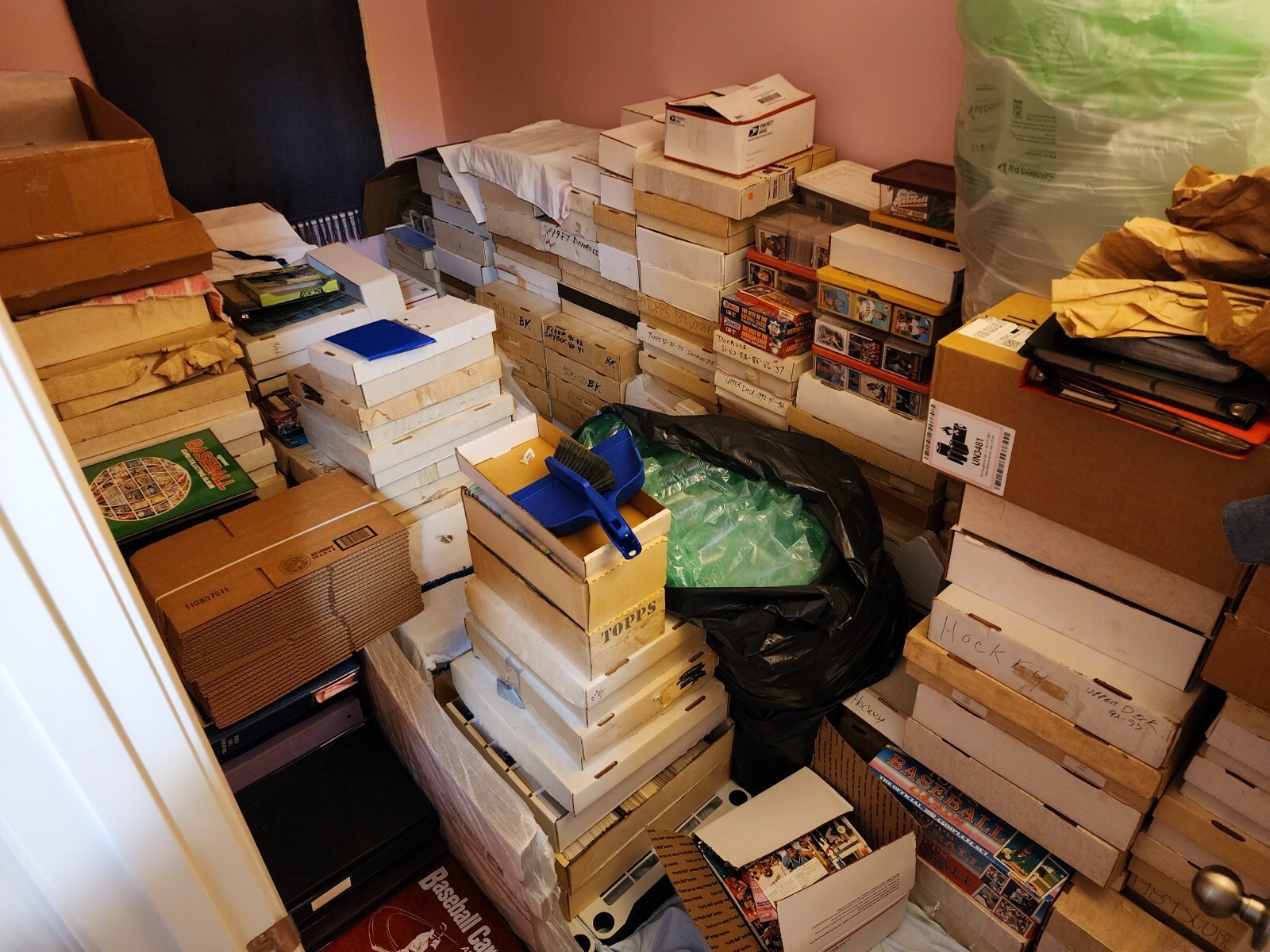 Collectibles & Trading Cards Business HUGE Inventory Website eBay Store Supplies
