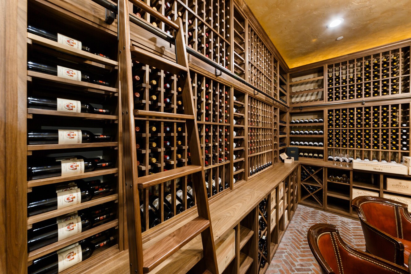 WINESCHOLAR.COM Cabernet Bordeaux Wine Tasting Education Sommelier DOMAIN NAME